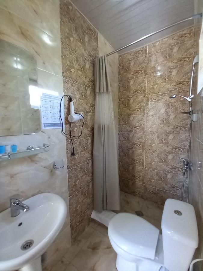 David Hotel Kutaisi Esterno foto