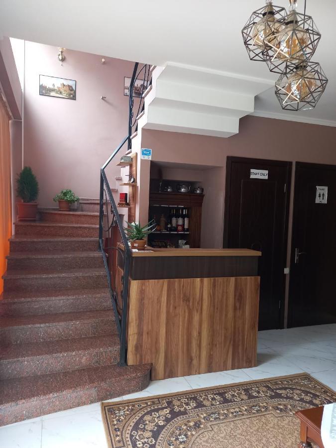 David Hotel Kutaisi Esterno foto
