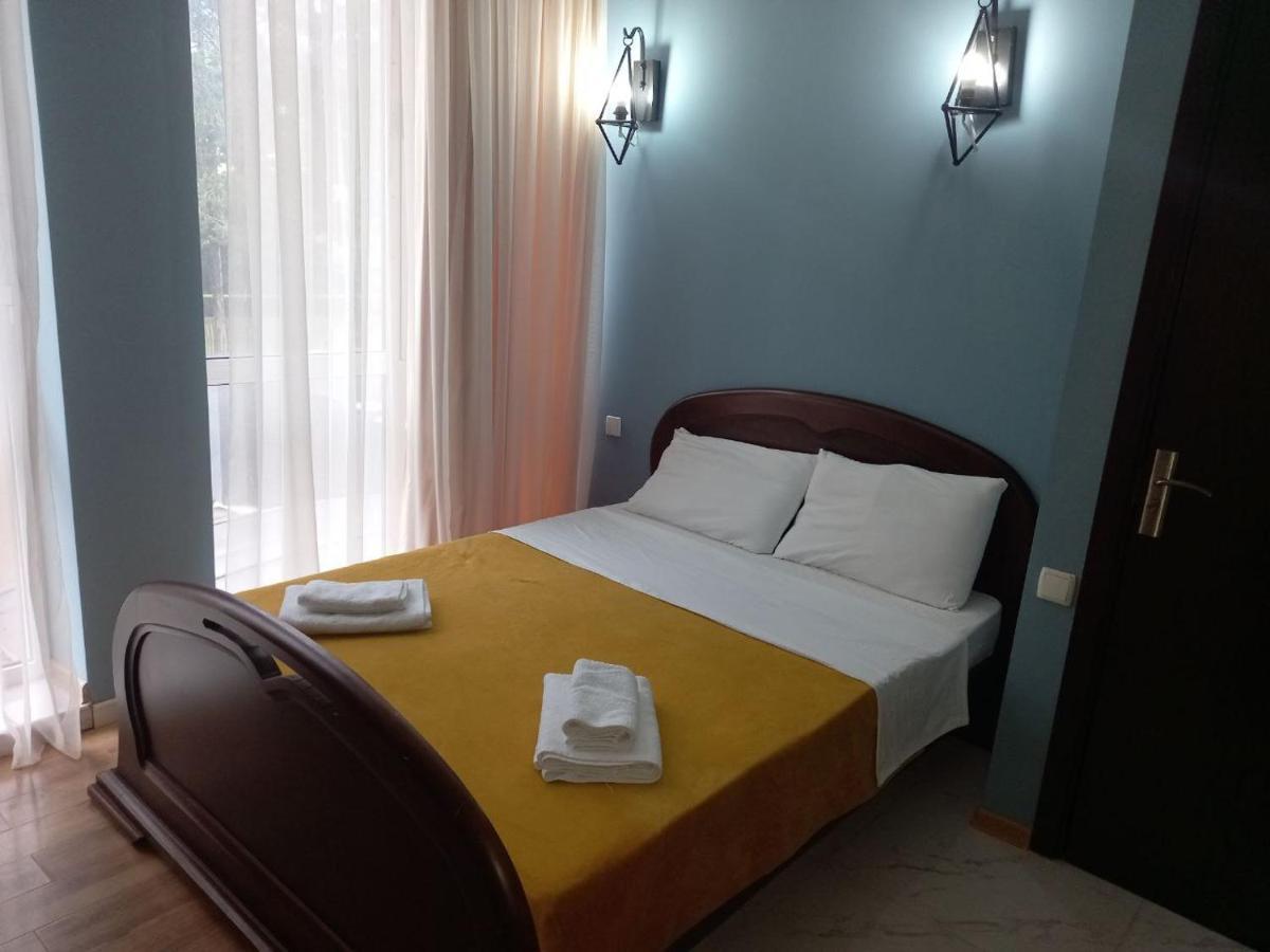 David Hotel Kutaisi Esterno foto