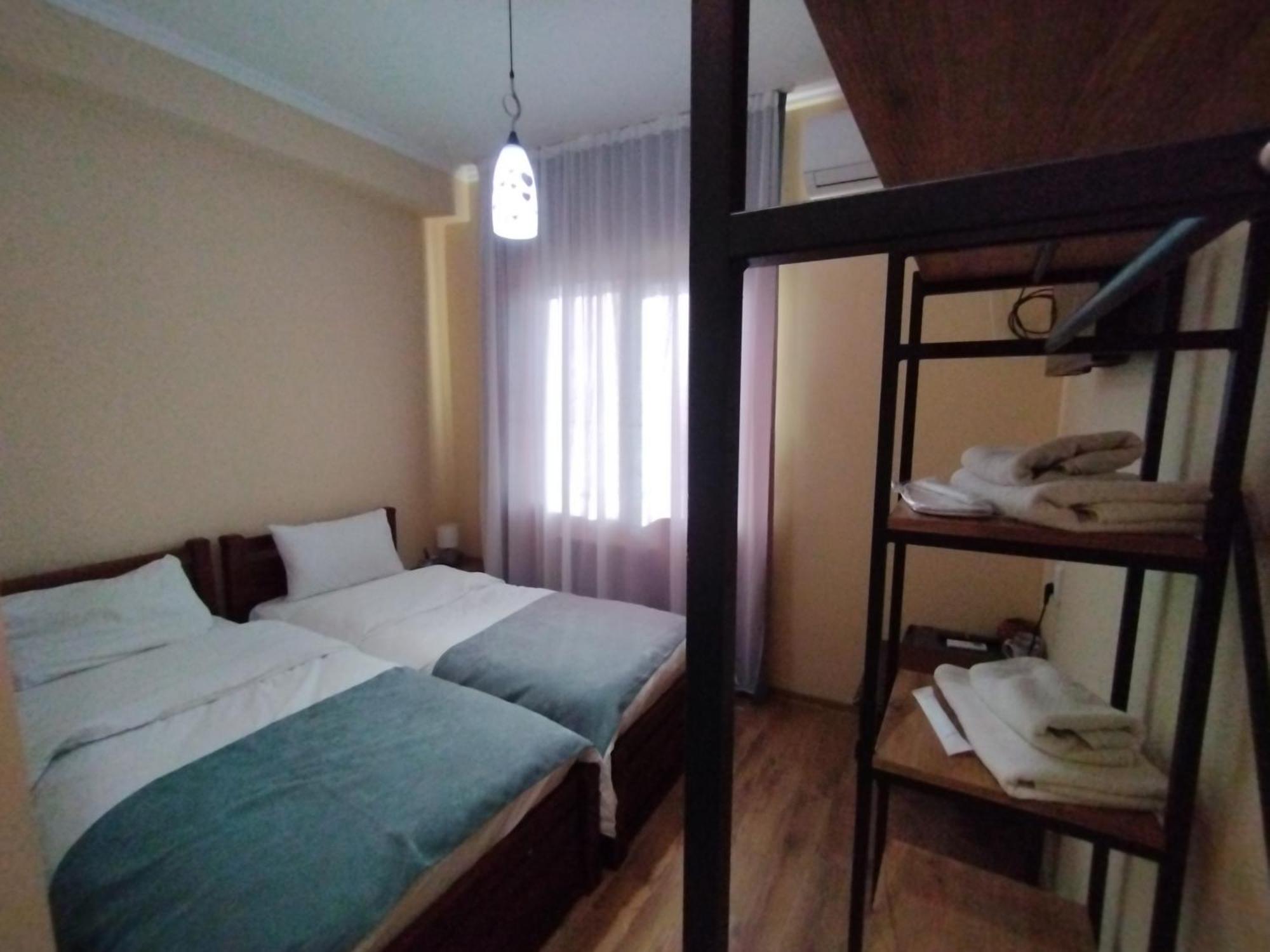 David Hotel Kutaisi Esterno foto