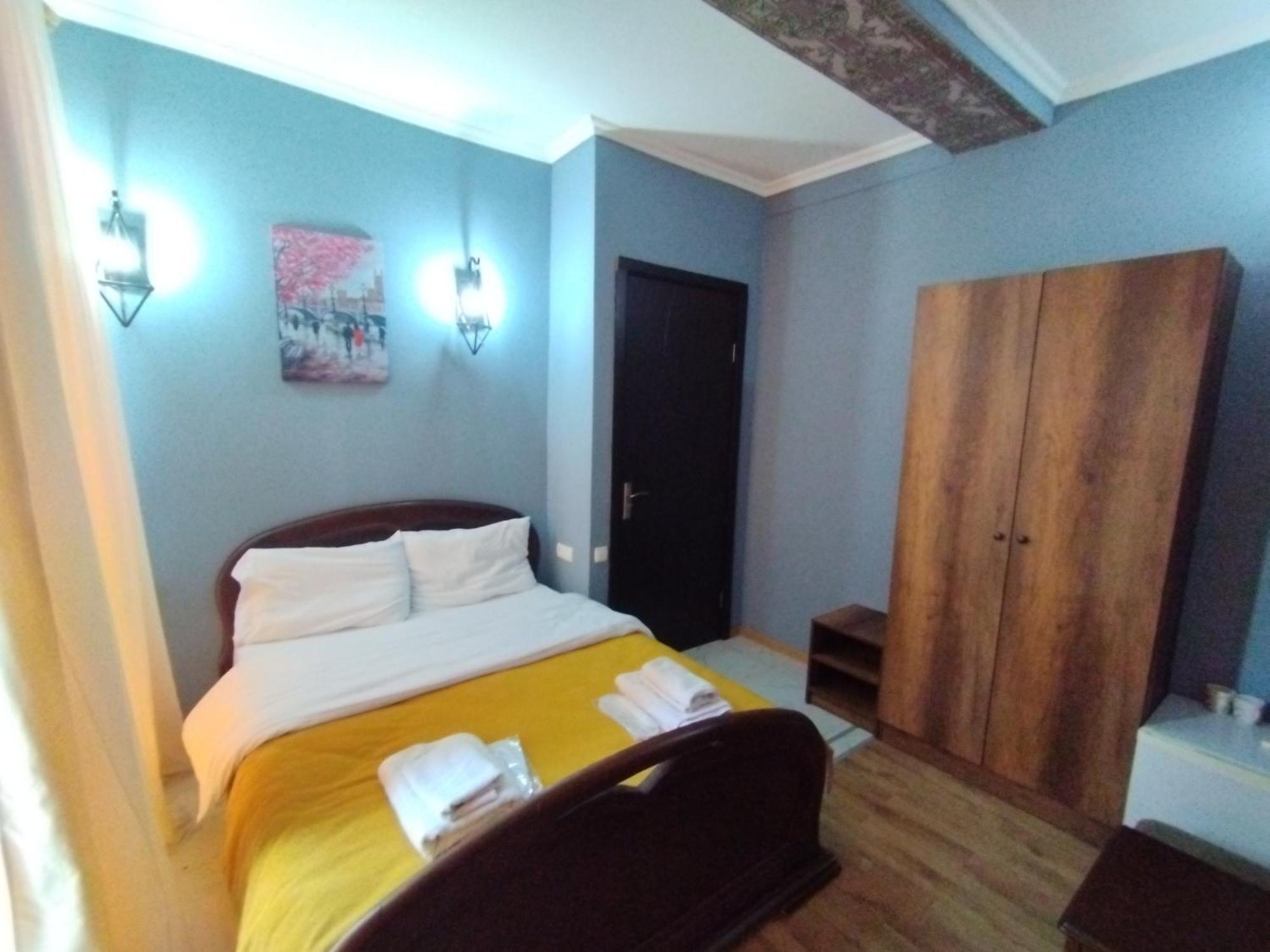 David Hotel Kutaisi Esterno foto