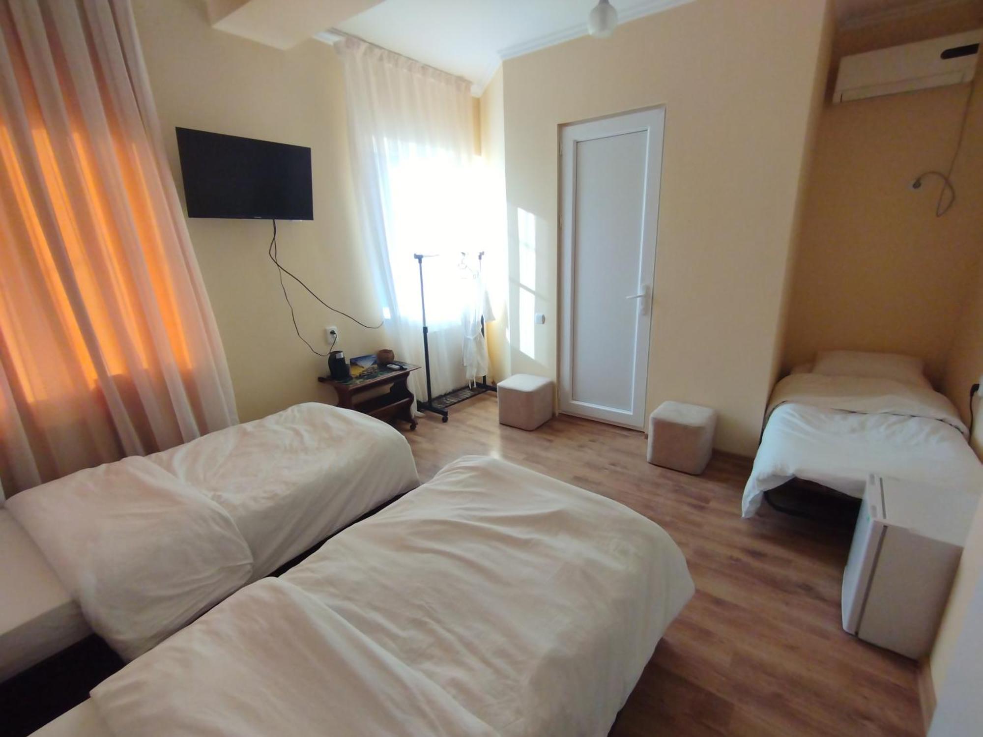 David Hotel Kutaisi Esterno foto