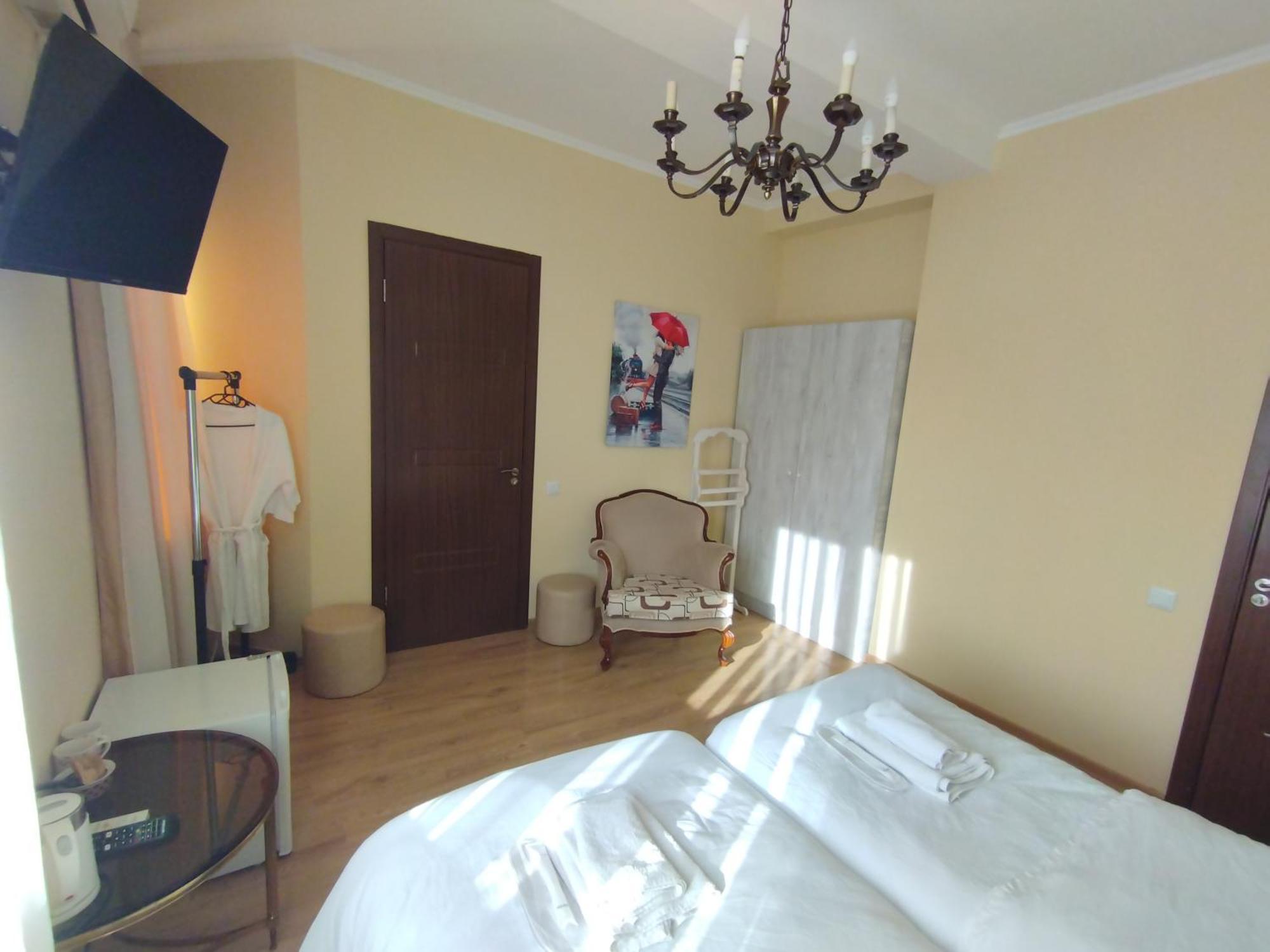 David Hotel Kutaisi Esterno foto